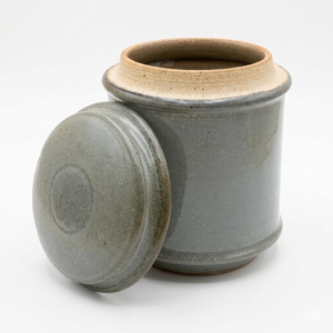 ŠEDÁ DÓZA S VÍKEM